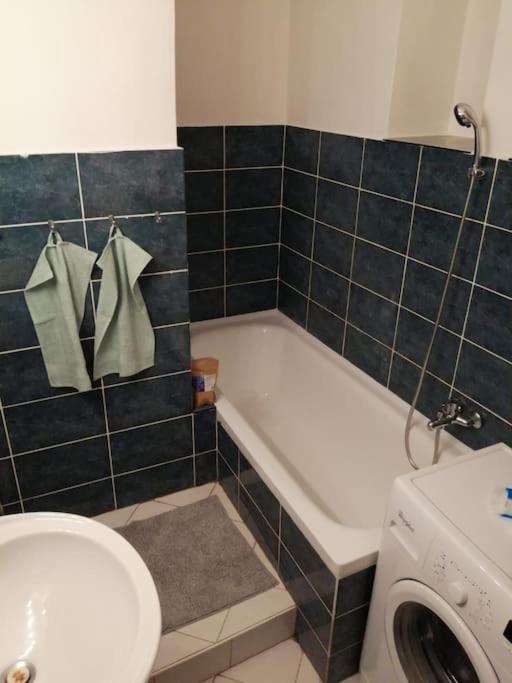 2 Bedrooms Close Vysehrad - Congress Centrum Praga Exterior foto
